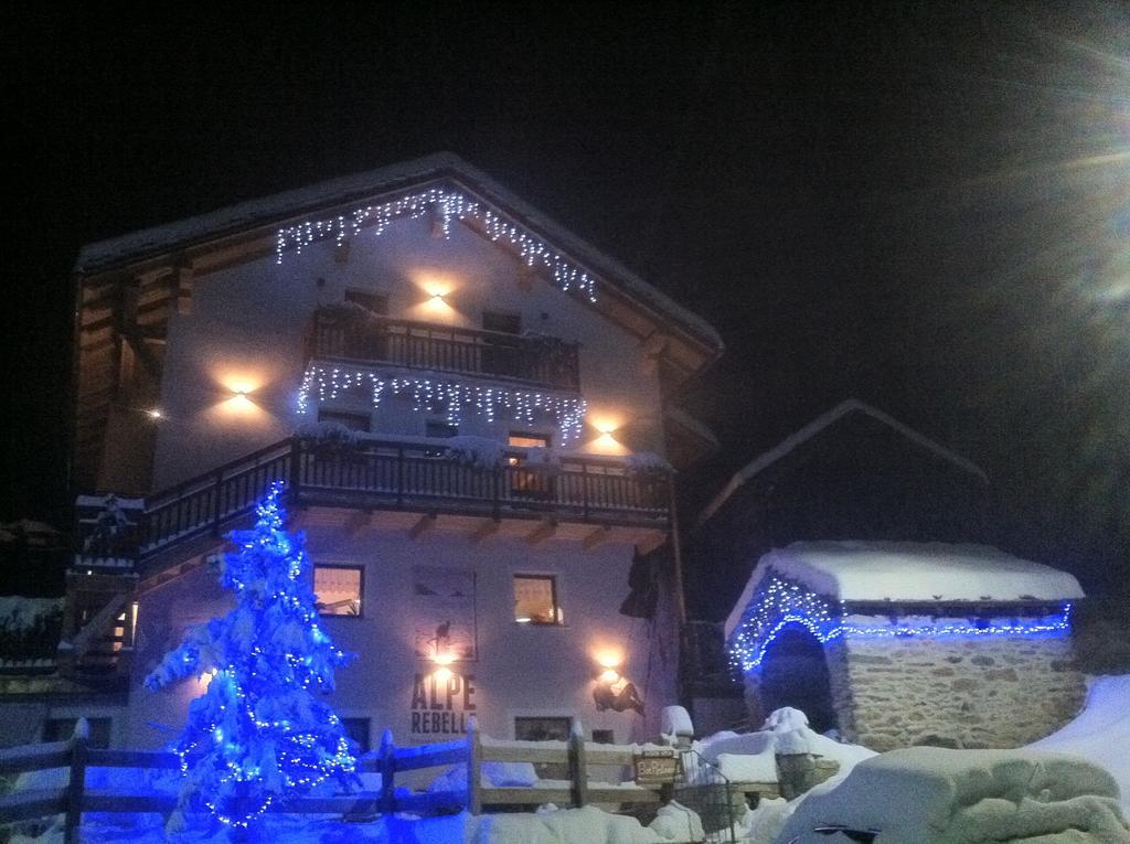 Alpe Rebelle Bed & Breakfast Bionaz Bagian luar foto