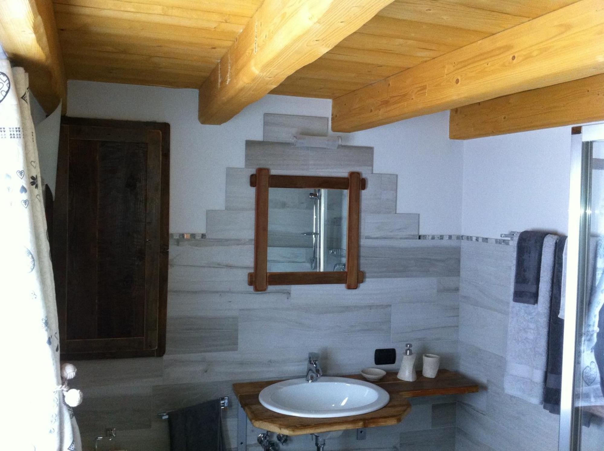 Alpe Rebelle Bed & Breakfast Bionaz Bagian luar foto