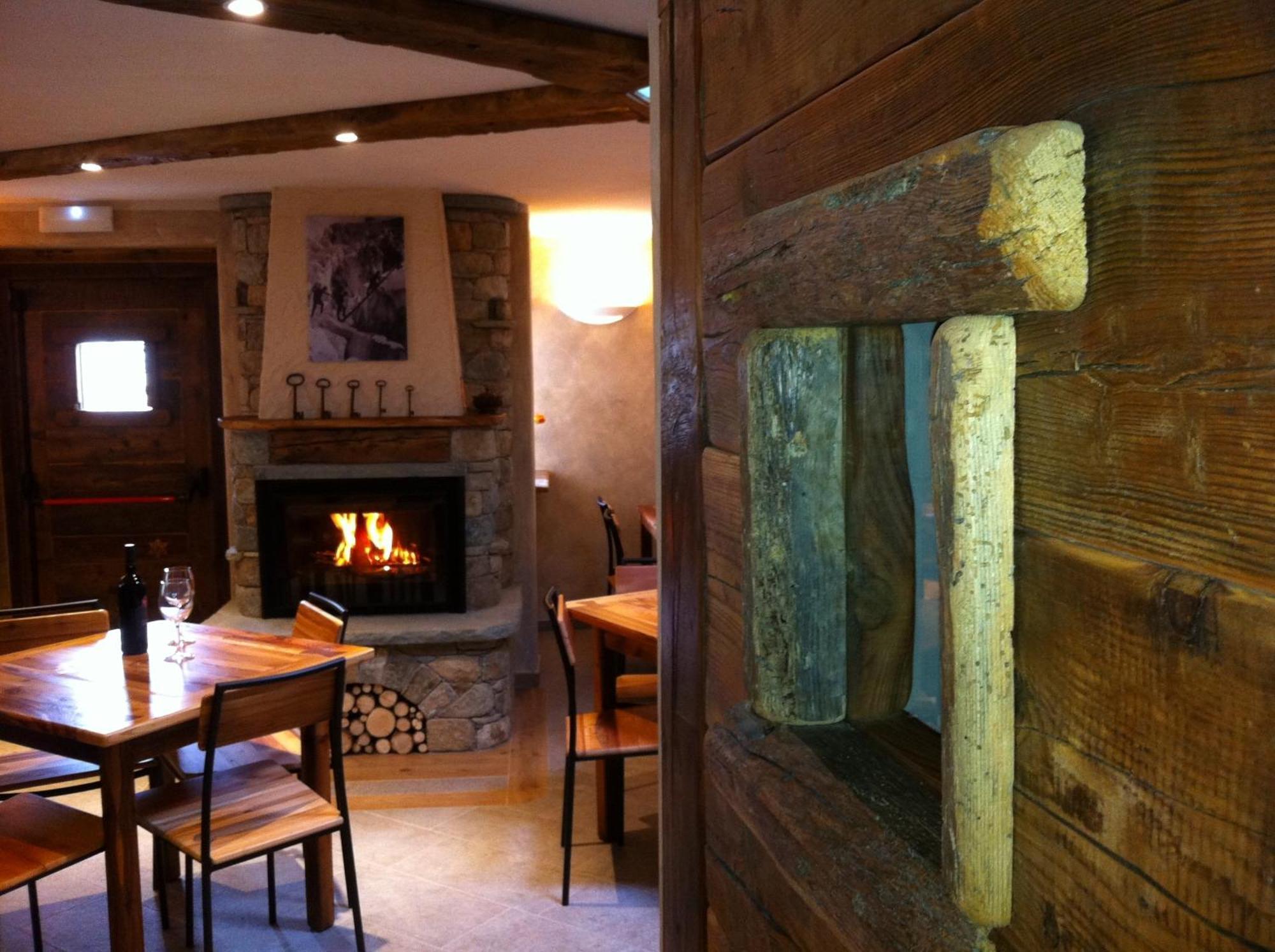 Alpe Rebelle Bed & Breakfast Bionaz Bagian luar foto
