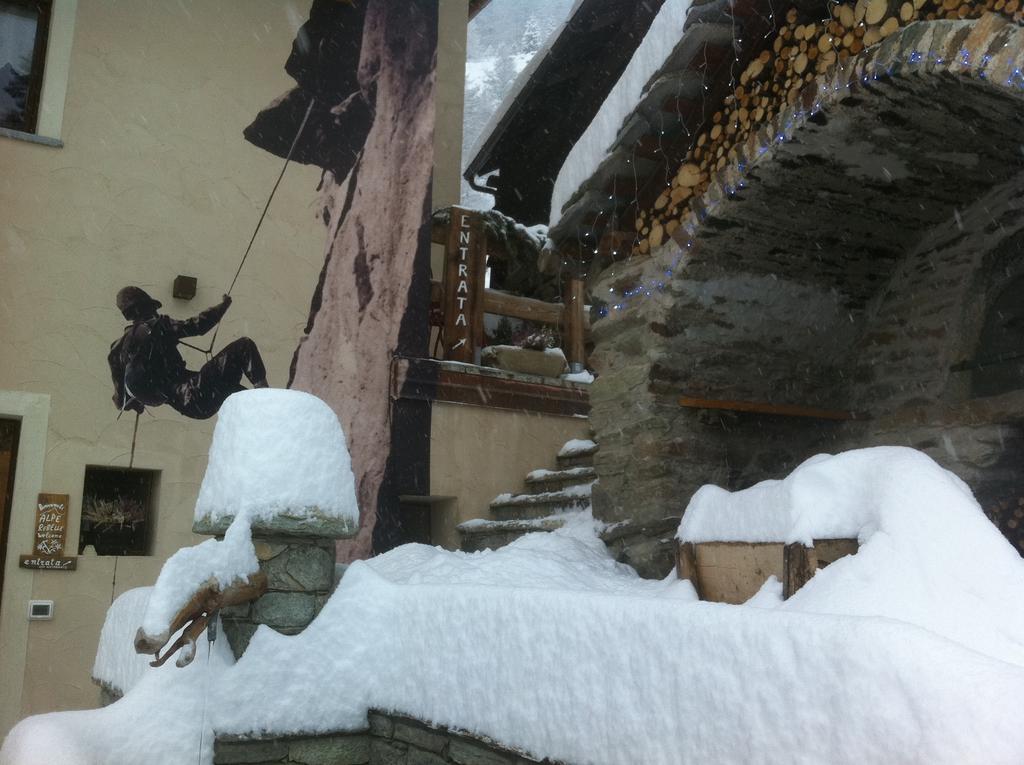 Alpe Rebelle Bed & Breakfast Bionaz Bagian luar foto