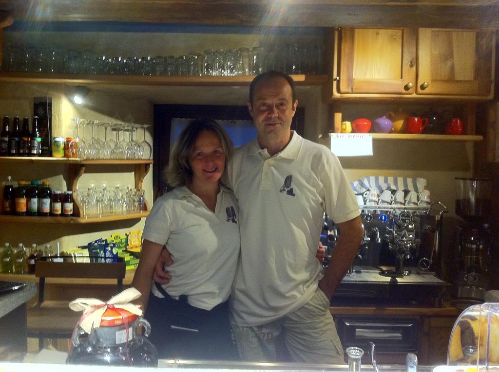 Alpe Rebelle Bed & Breakfast Bionaz Bagian luar foto