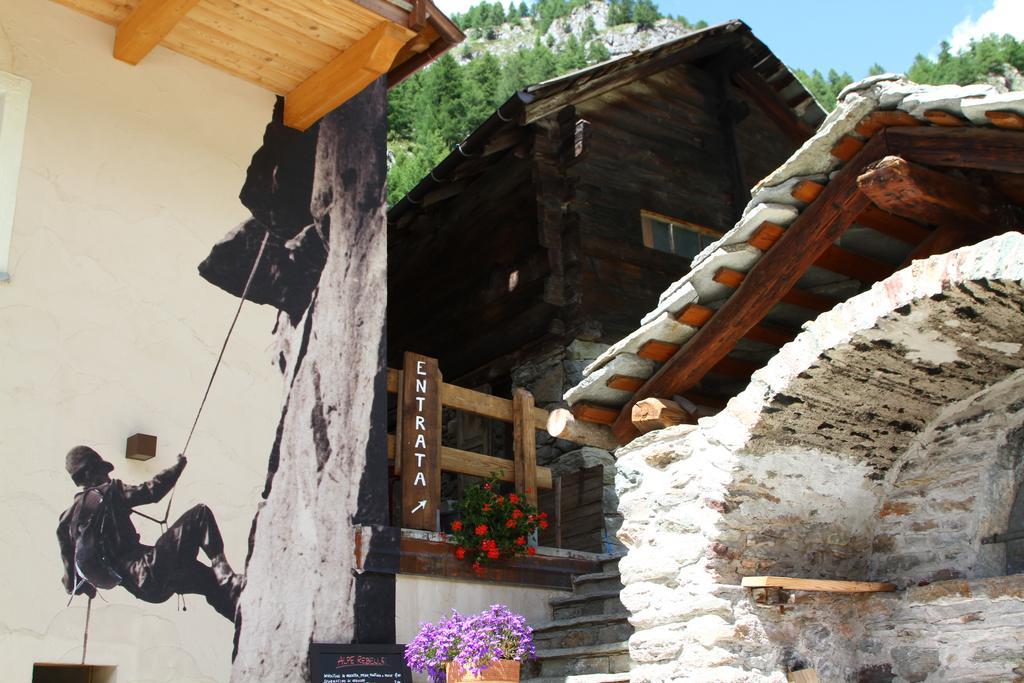 Alpe Rebelle Bed & Breakfast Bionaz Bagian luar foto