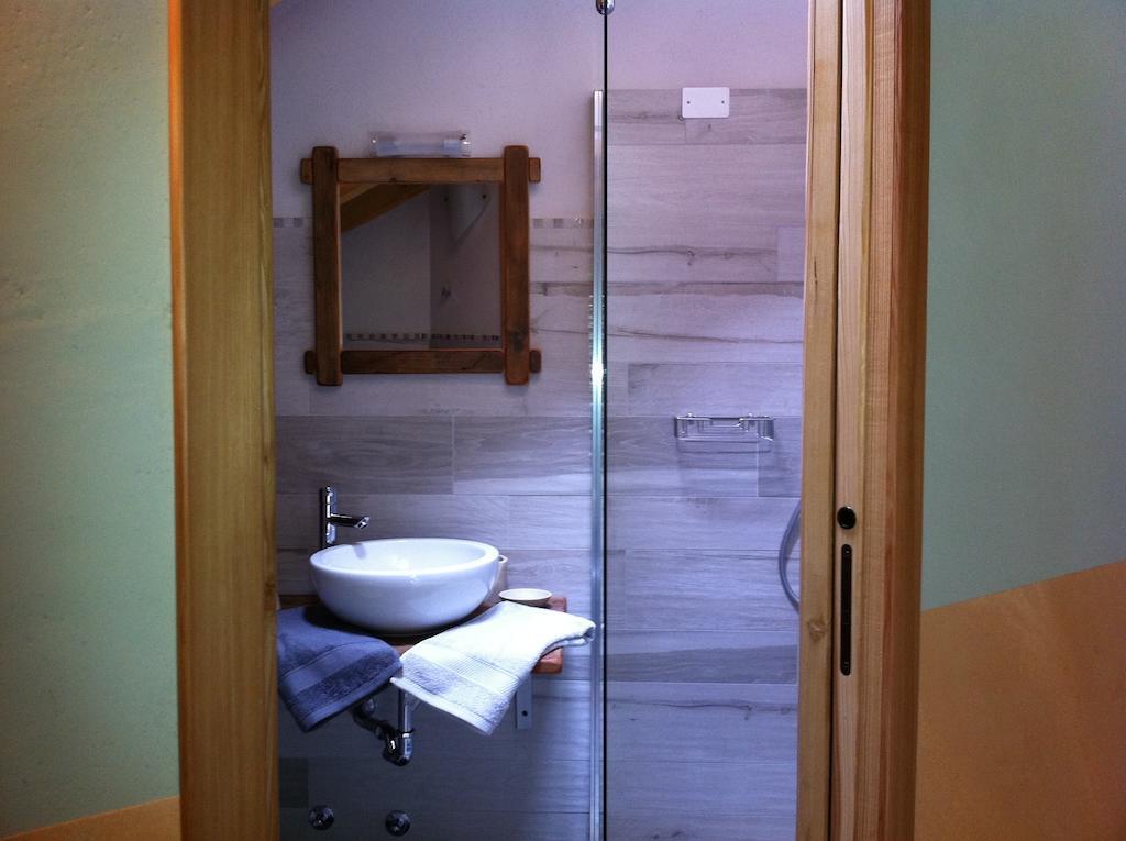 Alpe Rebelle Bed & Breakfast Bionaz Ruang foto
