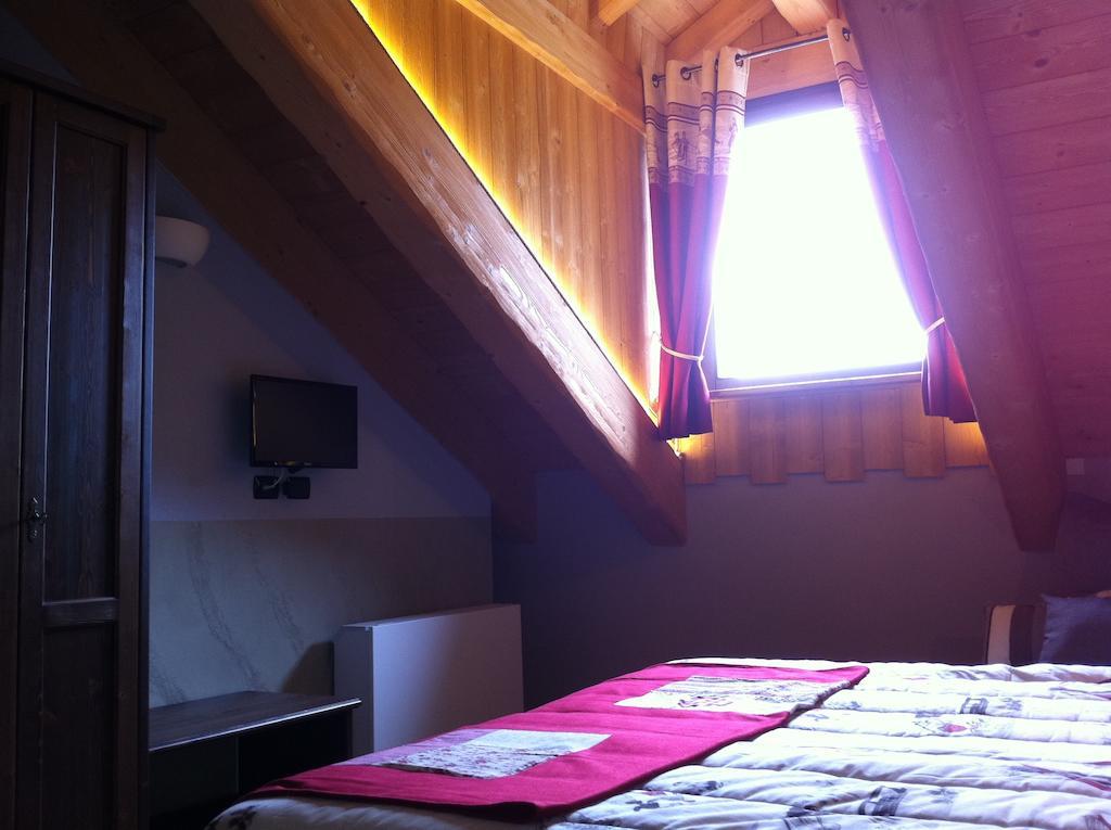 Alpe Rebelle Bed & Breakfast Bionaz Ruang foto