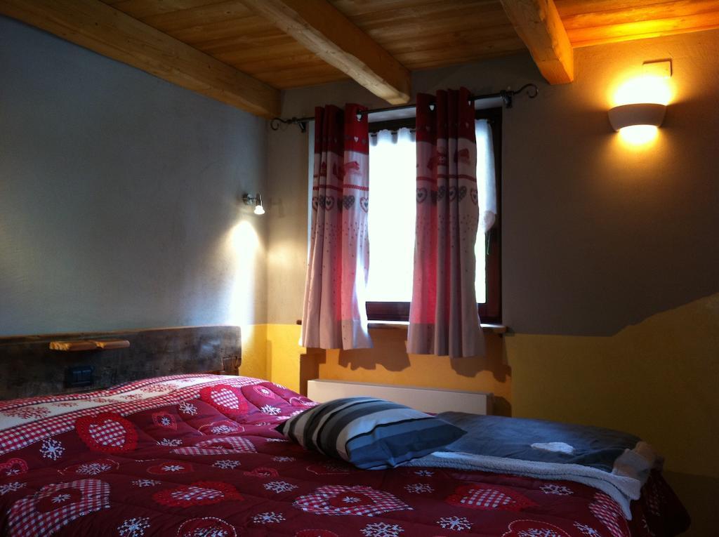Alpe Rebelle Bed & Breakfast Bionaz Ruang foto