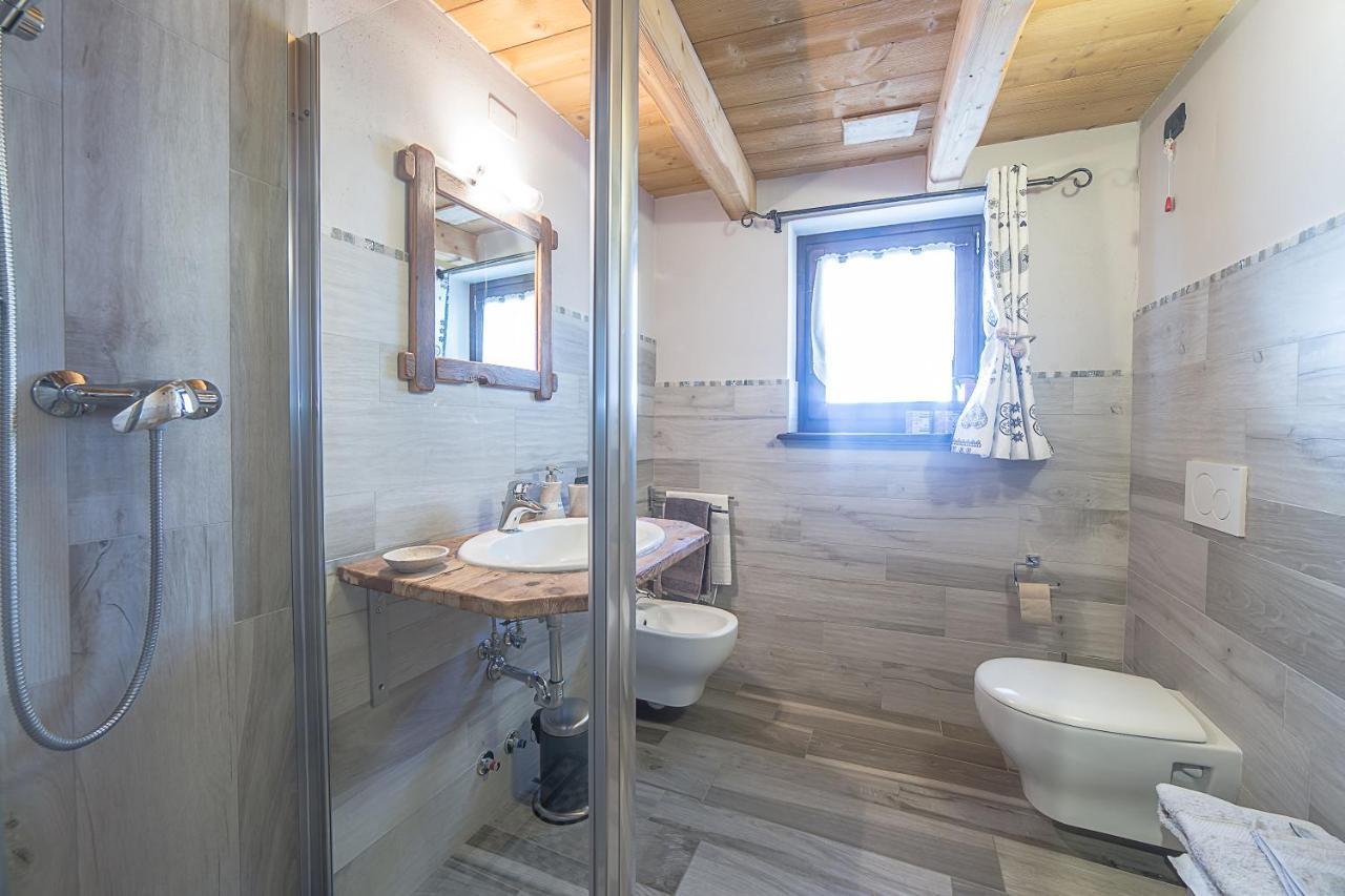 Alpe Rebelle Bed & Breakfast Bionaz Bagian luar foto